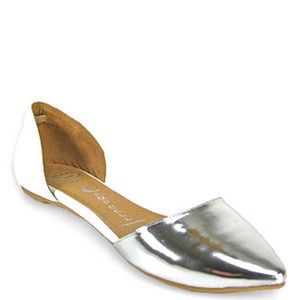 Beautiful Silver & White Jeffrey Campbell flats